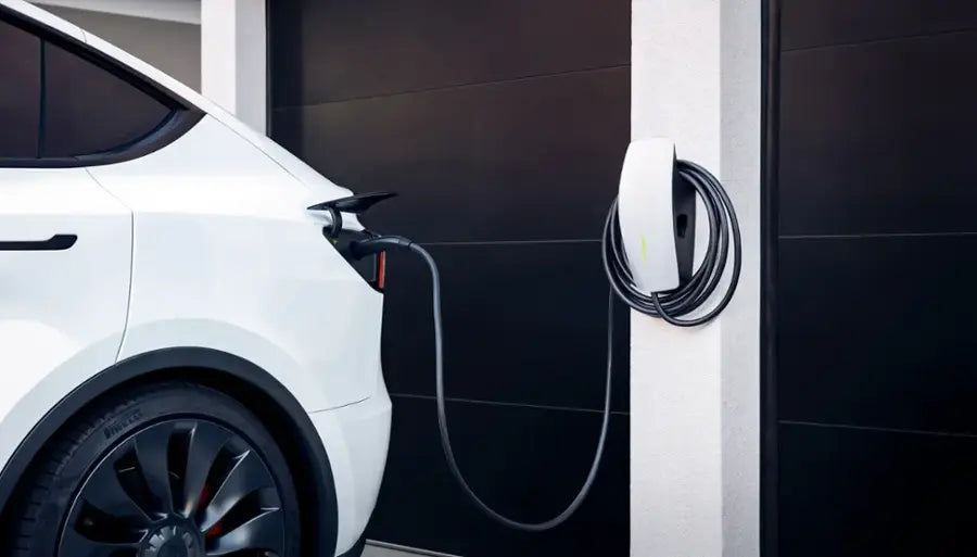 Tesla - Wall Connector Level 2 Hardwired Electric Vehicle (EV Charger) - up to 48A - 24' - White
